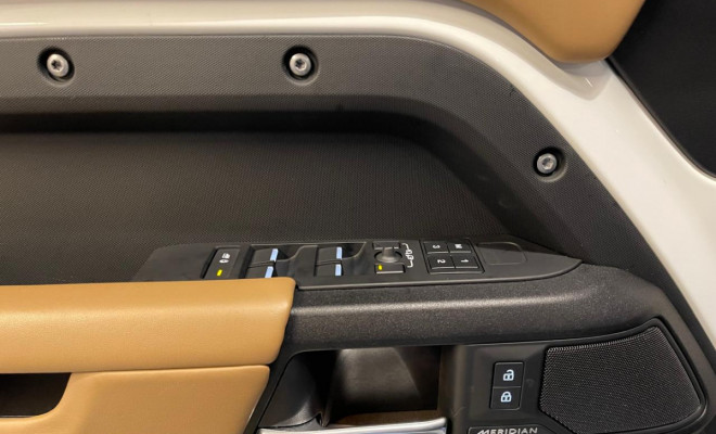 Land Rover Defender 110 X-DY.HSE D350 Die Aut. Híbrido 2025-19