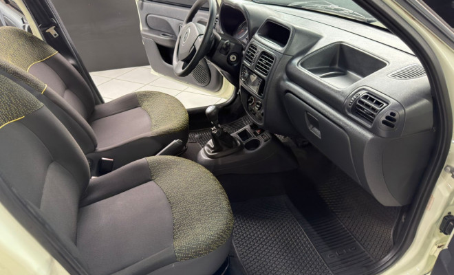 Renault Clio RN/Alizé/Expr./1.0 Hi-Power 16V 5p 2014 Flex-5