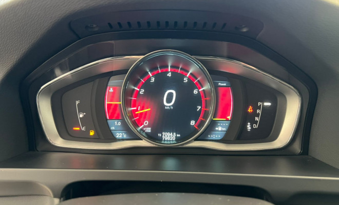 Volvo S60 T-5 R-DESIGN 2.0 240cv 4p 2014 Gasolina-11