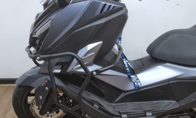 DAFRA CRUISYM 300  2026 Gasolina-7