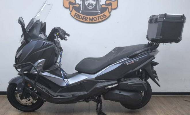 DAFRA CRUISYM 300  2026 Gasolina-3