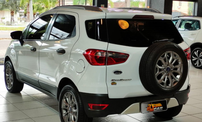 Ford EcoSport FREESTYLE 1.6 16V Flex 5p 2014 Flex-1