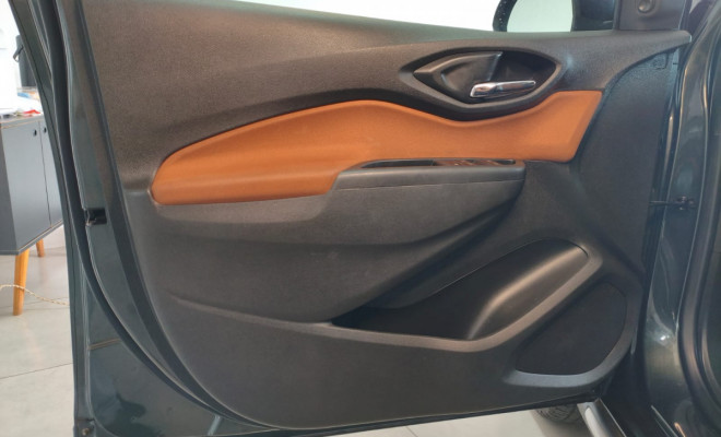 GM - Chevrolet ONIX HATCH ACTIV 1.4 8V Flex 5p Mec. 2018 Flex-14