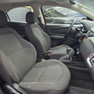 GM - Chevrolet ONIX HATCH LT 1.4 8V FlexPower 5p Mec. 2013 Flex-5