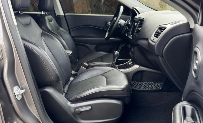 Jeep COMPASS LONGITUDE 2.0 4x2 Flex 16V Aut. 2020 Flex-4