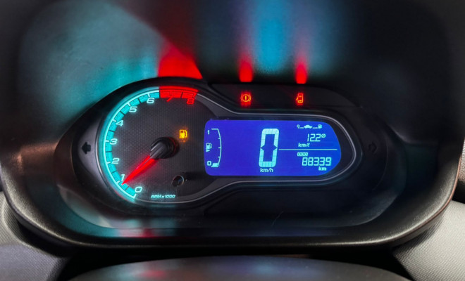 GM - Chevrolet ONIX HATCH LTZ 1.4 8V FlexPower 5p Mec. 2015 Flex-7