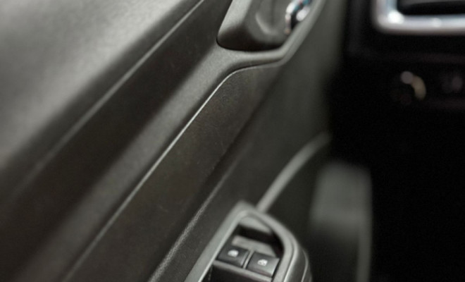 GM - Chevrolet ONIX HATCH LTZ 1.4 8V FlexPower 5p Mec. 2015 Flex-6