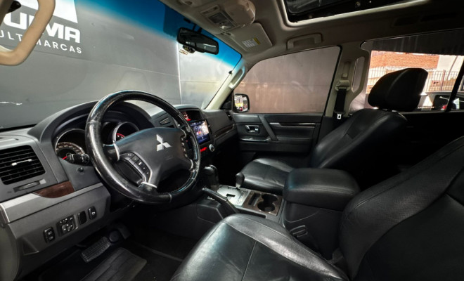 Mitsubishi Pajero HPE Full 3.2 4x4 T.I.Dies. 5p Aut 2014 Diesel-5