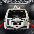 Mitsubishi Pajero HPE Full 3.2 4x4 T.I.Dies. 5p Aut 2014 Diesel-3