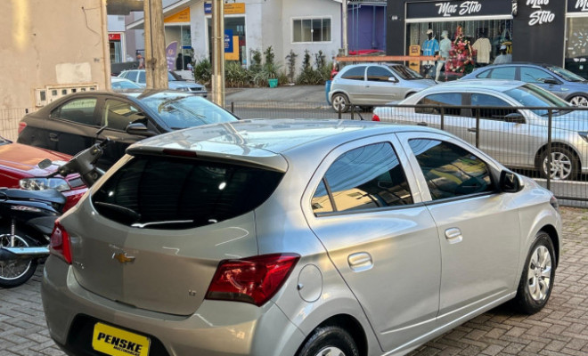 Onix LT 1.0 2019 Completo-4
