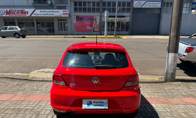 VW - VolksWagen Gol (novo) 1.0 Mi Total Flex 8V 4p 2012 Flex-4