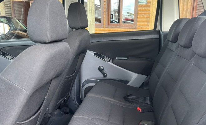 Fiat Idea ESSENCE 1.6 Flex 16V 5p 2012 Flex-8