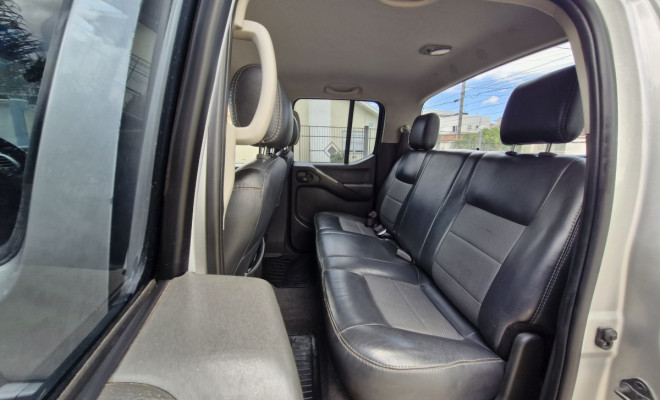 Nissan Frontier SE ATTACK CD 4x2 2.5 TB Diesel 2013 Diesel-4