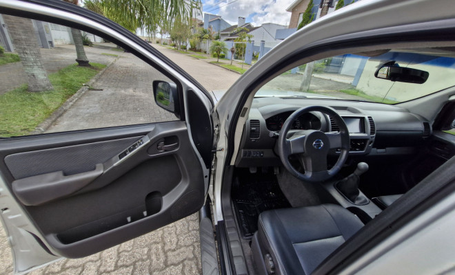 Nissan Frontier SE ATTACK CD 4x2 2.5 TB Diesel 2013 Diesel-10