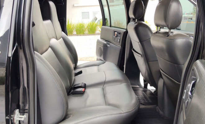 GM - Chevrolet S10 P-Up Executive 2.4 MPFI F.Power CD 2009 Flex-12