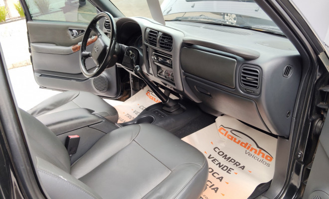 GM - Chevrolet S10 P-Up Executive 2.4 MPFI F.Power CD 2009 Flex-8