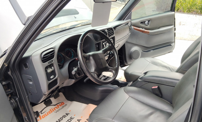 GM - Chevrolet S10 P-Up Executive 2.4 MPFI F.Power CD 2009 Flex-9