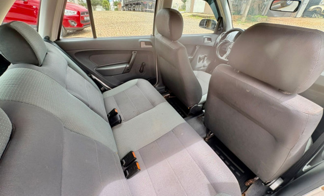 VW - VolksWagen Gol 1.6 Mi Power Total Flex 8V 4p 2006 Flex-7