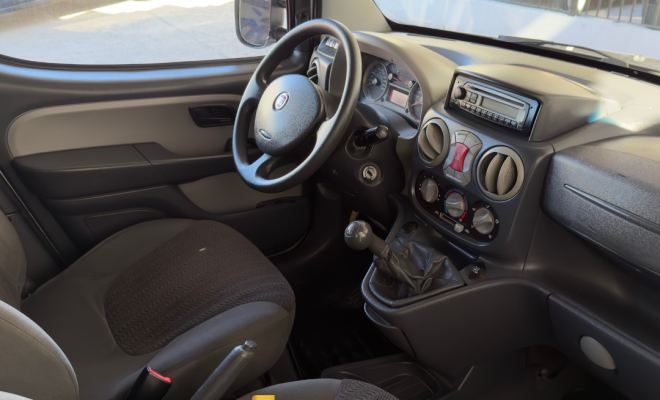 Fiat Doblo ESSENCE 1.8 Flex 16V 5p 2012 Flex-0