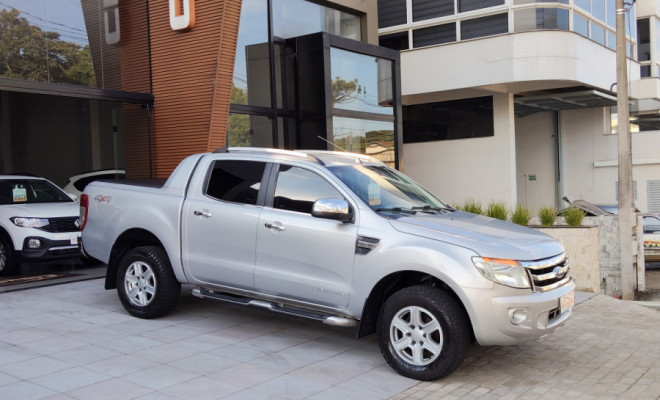 Ford Ranger Limited 3.2 4x4 CD Diesel Aut. 2013 Diesel