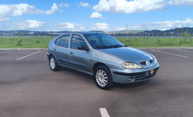 Renault Megane Hatch RT 1.6/RT/Alizé/Exp 1.6 16V 2000 Gasolina