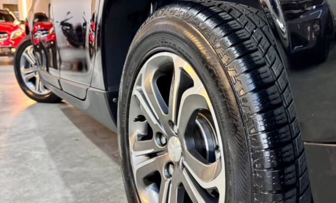 Peugeot 2008 Griffe 1.6 Flex 16V 5p Aut. 2017 Flex-14