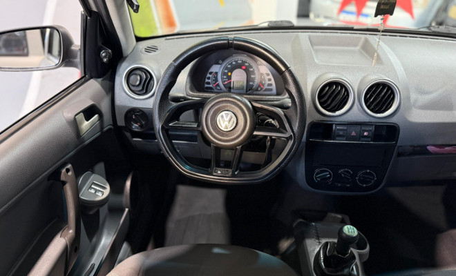 VW - VolksWagen Gol Plus 1.0 Mi Total Flex 4p 2006 Flex-4