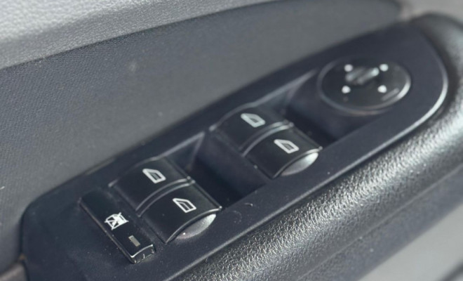 Ford Focus 1.6 S/SE/SE Plus Flex 8V/16V  5p 2013 Flex-10