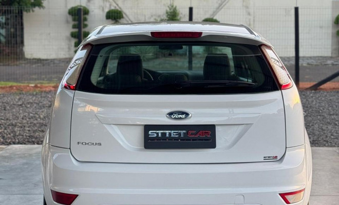 Ford Focus 1.6 S/SE/SE Plus Flex 8V/16V  5p 2013 Flex-4