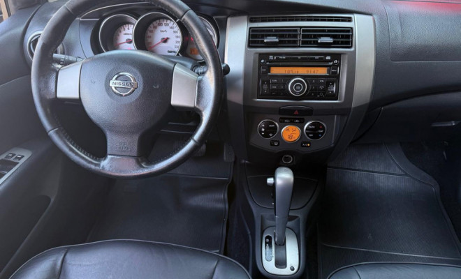 Nissan LIVINA GRAND SL 1.8 16V Flex Fuel Aut. 2013 Flex-4