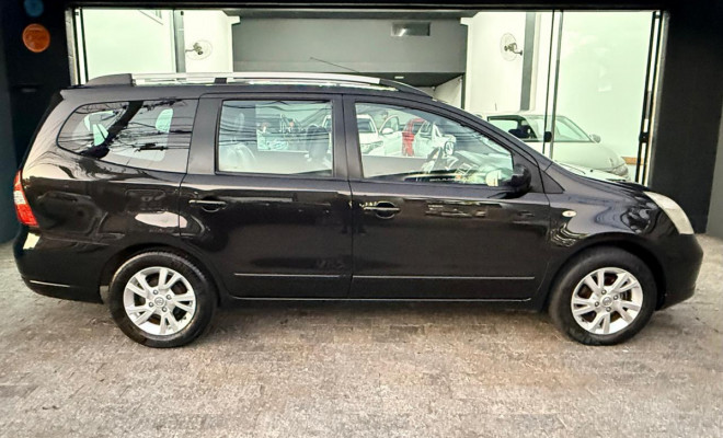 Nissan LIVINA GRAND SL 1.8 16V Flex Fuel Aut. 2013 Flex-11