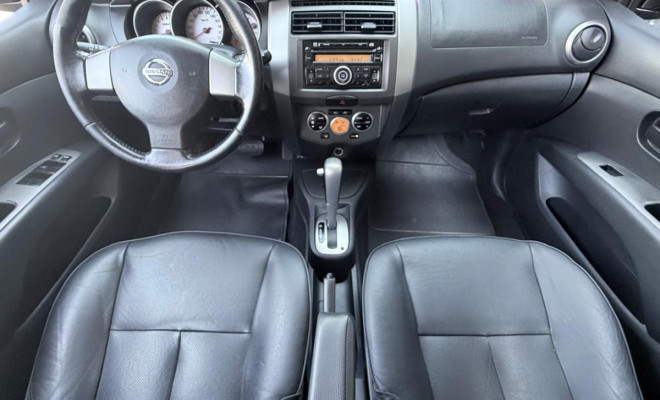 Nissan LIVINA GRAND SL 1.8 16V Flex Fuel Aut. 2013 Flex-0