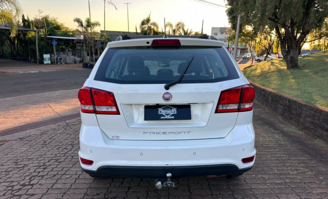 Fiat FREEMONT EMOT./PRECISION 2.4 16V 5p Aut. 2012 Gasolina-4