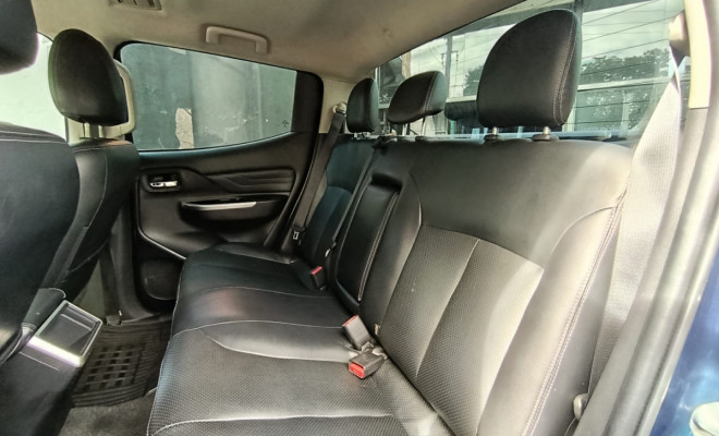 Mitsubishi L200 Triton Sport HPE-S 2.4 CD Dies. Aut 2023 Diesel-6