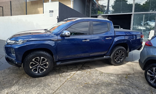 Mitsubishi L200 Triton Sport HPE-S 2.4 CD Dies. Aut 2023 Diesel-3