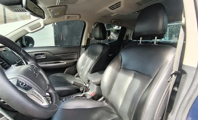 Mitsubishi L200 Triton Sport HPE-S 2.4 CD Dies. Aut 2023 Diesel-5