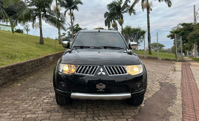 Mitsubishi Pajero DAKAR/HPE 3.5 4x4 Flex 5p Aut. 2013 Flex-0