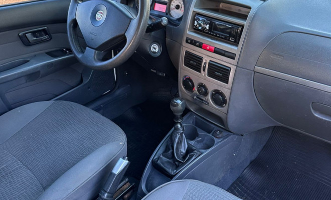 Fiat Strada Adventure1.8/ 1.8 LOCKER Flex CD 2012 Flex-7