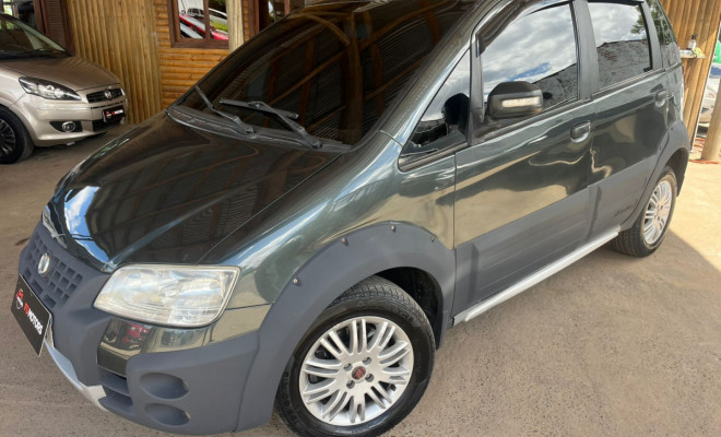 Fiat Idea HLX 1.8 mpi Flex 8V 5p 2009 Flex