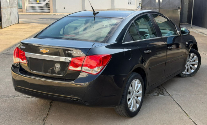 GM - Chevrolet CRUZE LTZ 1.8 16V FlexPower 4p Aut. 2014 Flex-2