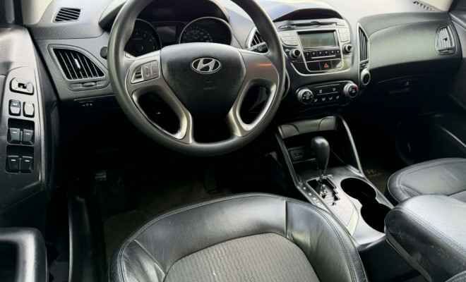 Hyundai ix35 2.0 16V 170cv 2WD/4WD Aut. 2011 Gasolina-5