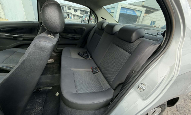 VW - VolksWagen VOYAGE 1.6/1.6 City  Mi Total Flex 8V 4p 2015 Flex-7