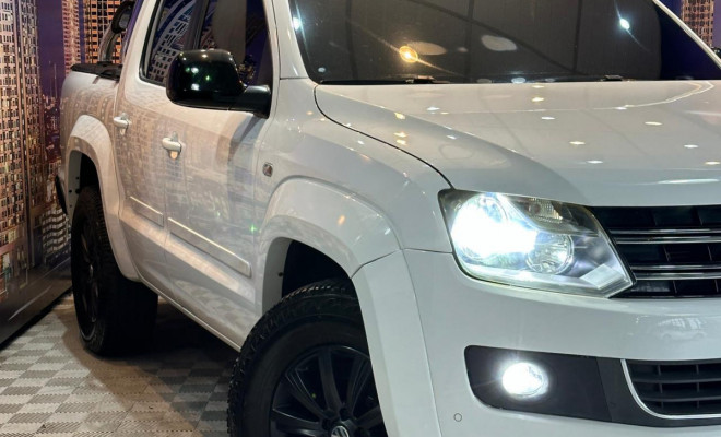 VW - VolksWagen AMAROK High.CD 2.0 16V TDI 4x4 Dies. Aut 2015 Diesel-2
