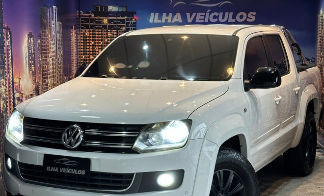 VW - VolksWagen AMAROK High.CD 2.0 16V TDI 4x4 Dies. Aut 2015 Diesel