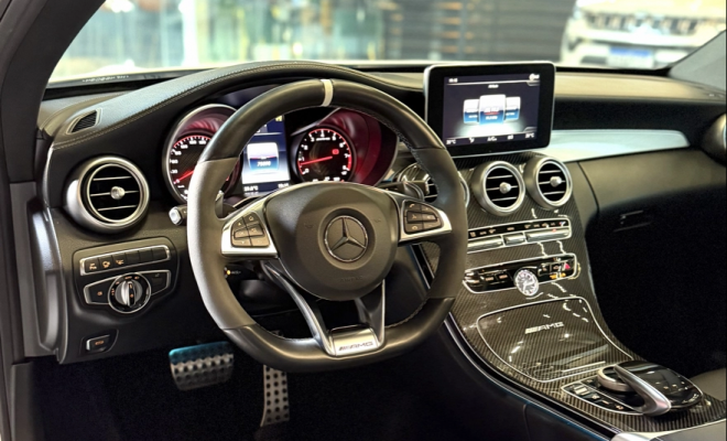 Mercedes-Benz C-63 S Coupe AMG 4.0 V8  Bi-Turbo Aut. 2017 Gasolina-4