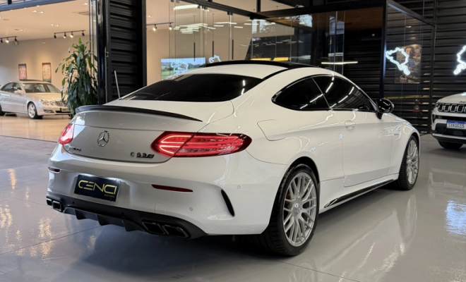 Mercedes-Benz C-63 S Coupe AMG 4.0 V8  Bi-Turbo Aut. 2017 Gasolina-3