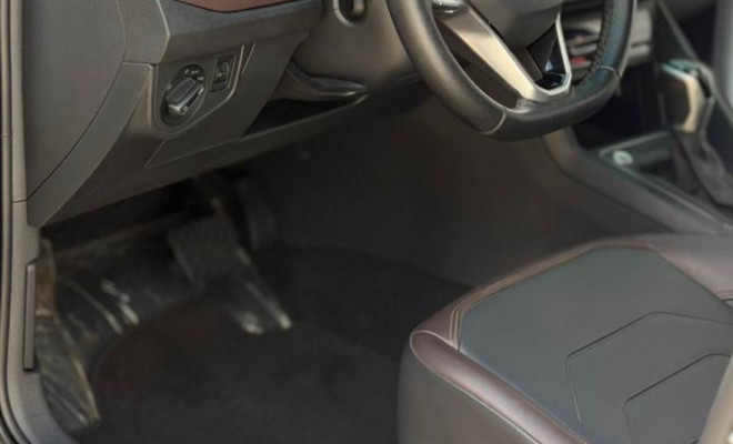 VW - VolksWagen VIRTUS Highline 200 TSI 1.0 Flex 12V Aut 2023 Flex-13