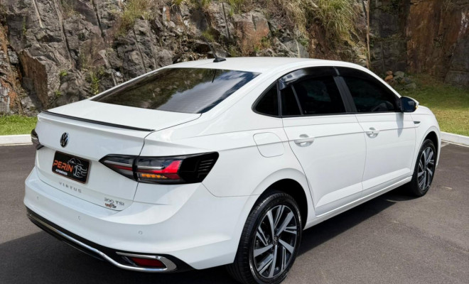 VW - VolksWagen VIRTUS Highline 200 TSI 1.0 Flex 12V Aut 2023 Flex-8