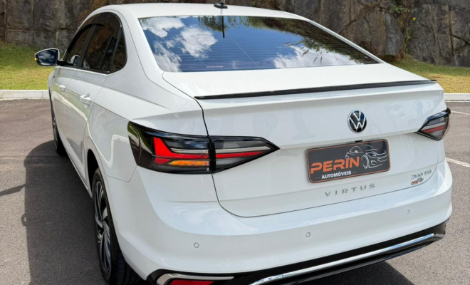 VW - VolksWagen VIRTUS Highline 200 TSI 1.0 Flex 12V Aut 2023 Flex-4