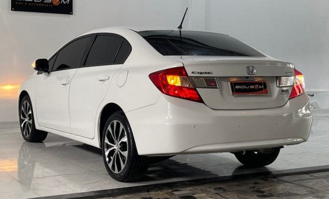 Honda Civic Sedan LXR 2.0 Flexone 16V Aut. 4p 2015 Flex-20